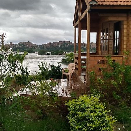 Leo Wodden Resort Hampi Buitenkant foto