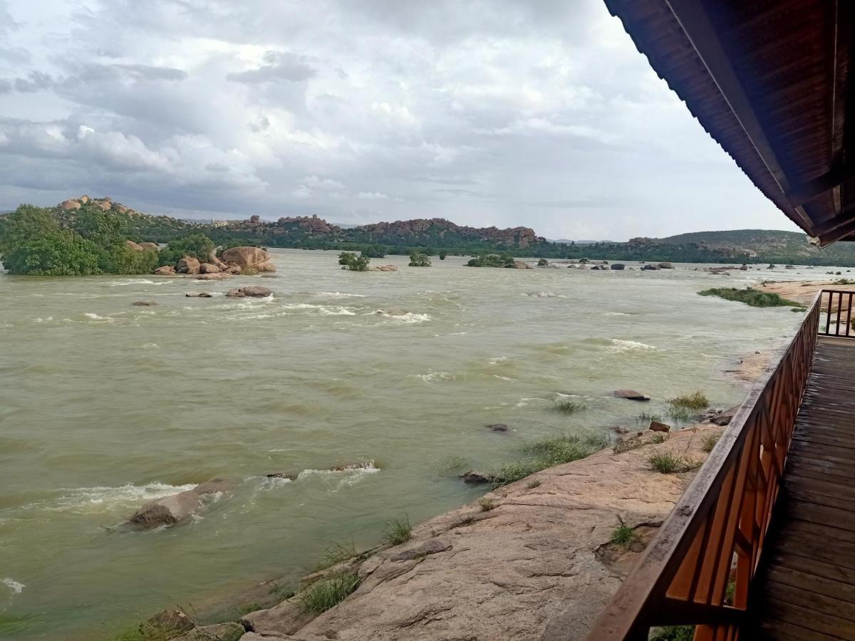 Leo Wodden Resort Hampi Buitenkant foto