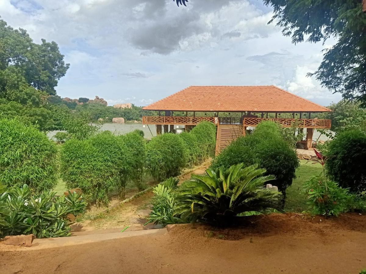 Leo Wodden Resort Hampi Buitenkant foto