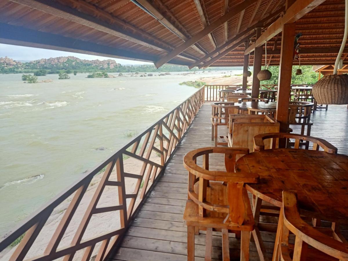 Leo Wodden Resort Hampi Buitenkant foto