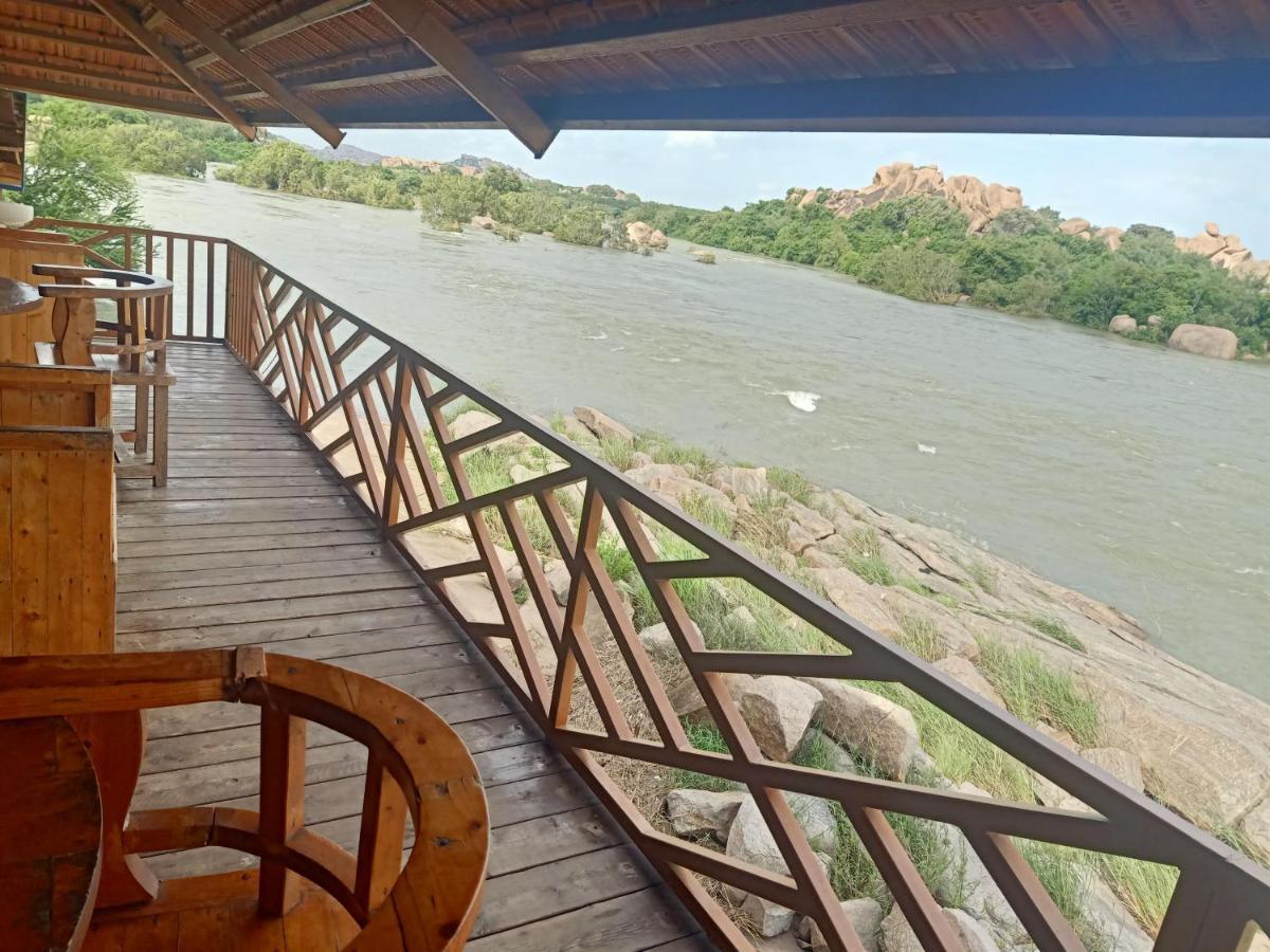Leo Wodden Resort Hampi Buitenkant foto