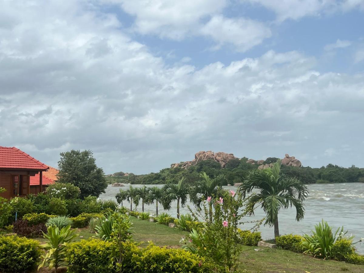 Leo Wodden Resort Hampi Buitenkant foto