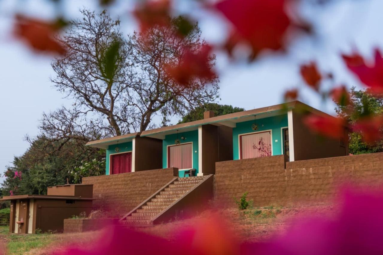 Leo Wodden Resort Hampi Buitenkant foto