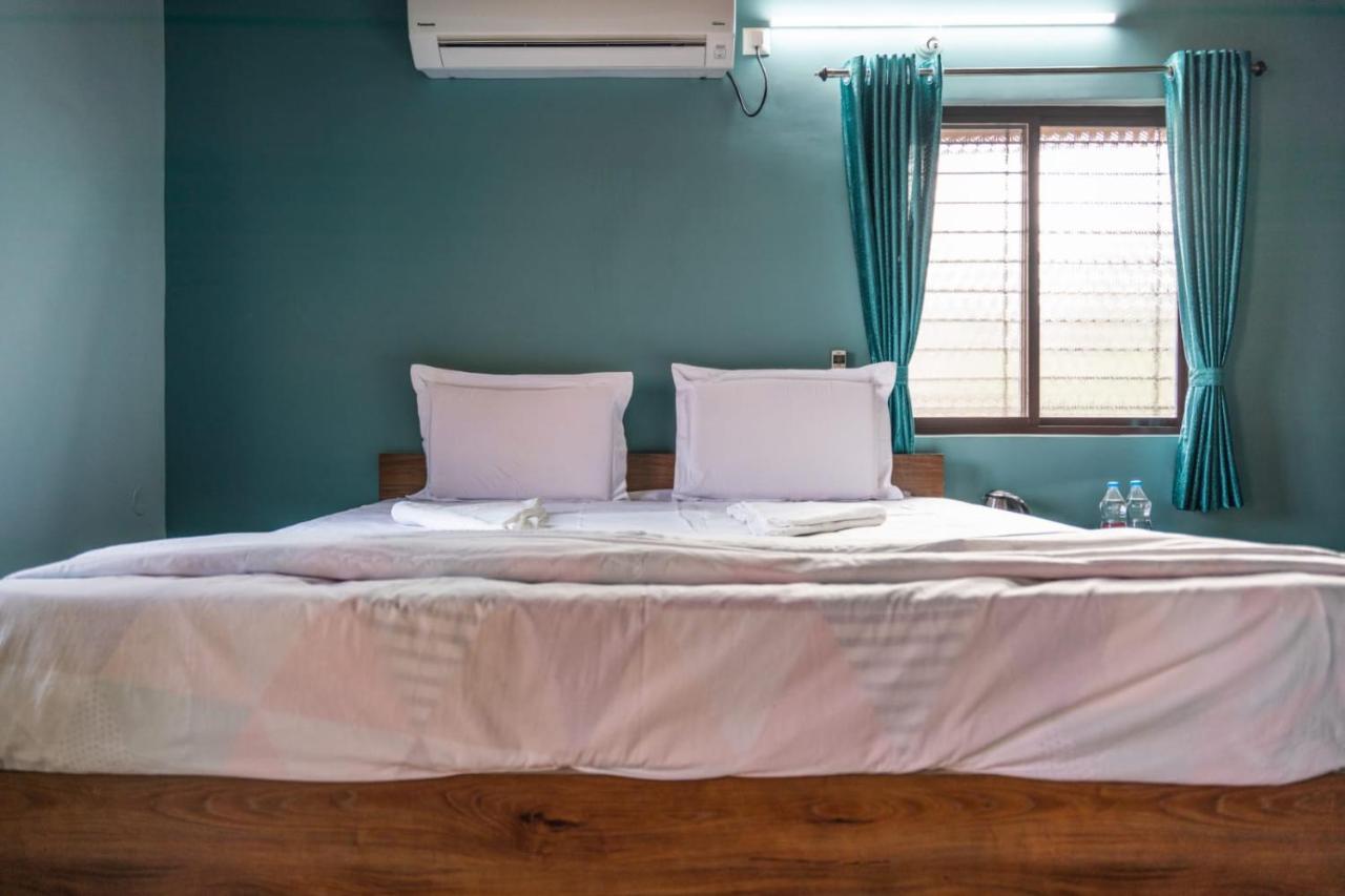 Leo Wodden Resort Hampi Buitenkant foto