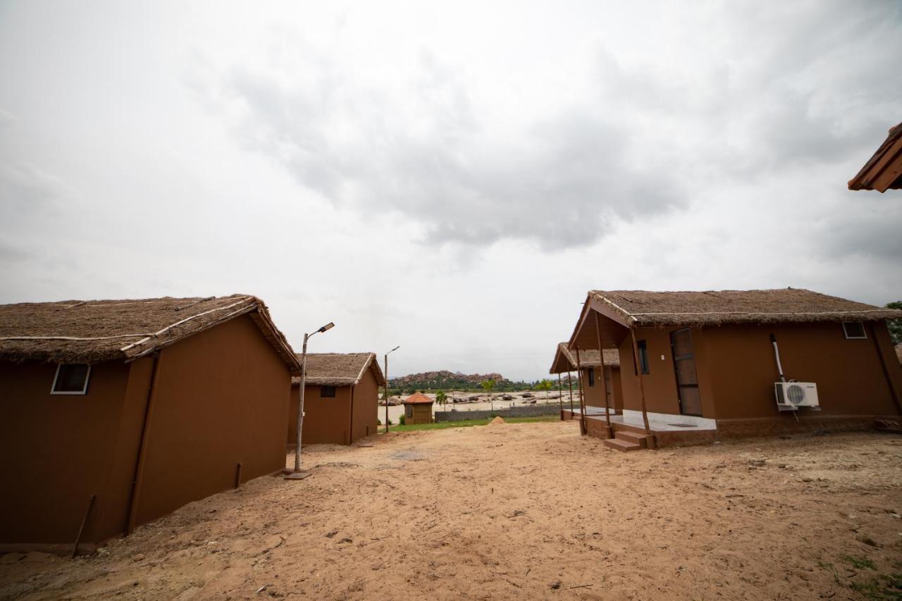 Leo Wodden Resort Hampi Buitenkant foto