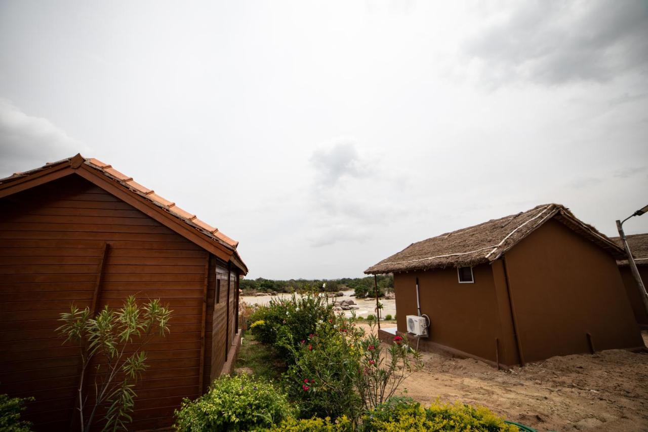 Leo Wodden Resort Hampi Buitenkant foto